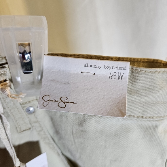 2/$20 Jessica Simpson 18W Boyfriend Capri Pants - Picture 7 of 7